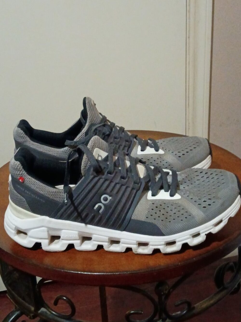 On Cloudswift 41.98922 Alloy/Eclipse Running Shoes Sneakers Women's Size 7.5